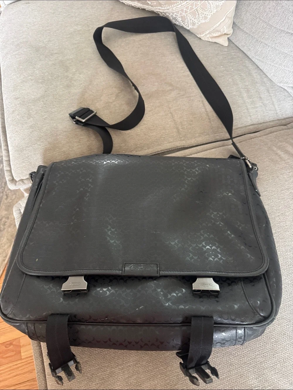 Coach Black Signature Messenger Crossbody Bag